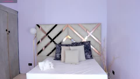 Kylie Reyes  online show from March 17, 7:51 pm