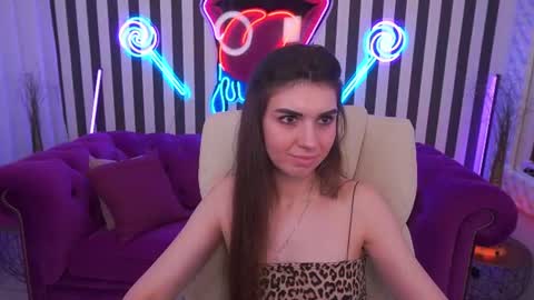 Nicole online show from July 1, 10:59 am