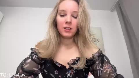 lina online show from February 11, 4:41 pm