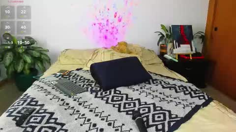    Help me reach 50 likes online show from October 31, 3:19 am