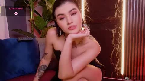 Snapshot of la_diabla_111_ chatting on October 2, 7:41 pm Karime online show from October 2, 7:41 pm
