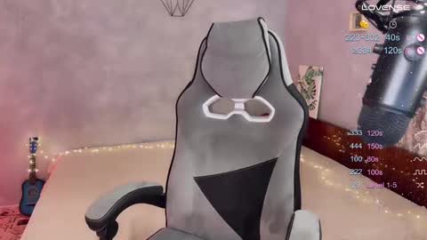 Snapshot of labanditta chatting on March 7, 7:05 pm LaBandita online show from March 7, 7:05 pm