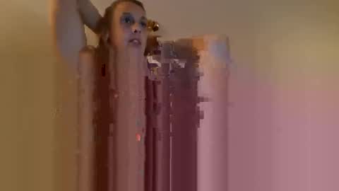 lacybell online show from April 4, 6:45 am