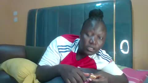 lindah32 online show from February 22, 11:16 pm