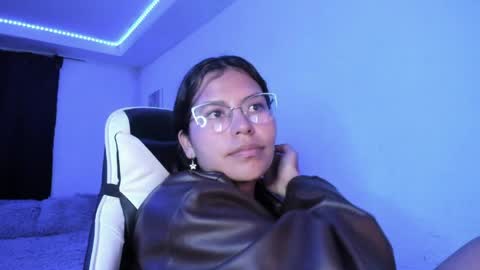  Lady  online show from March 9, 3:42 am