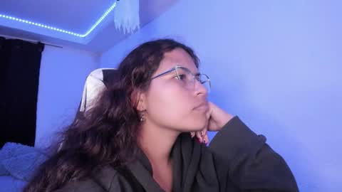  Lady  online show from October 31, 6:15 am