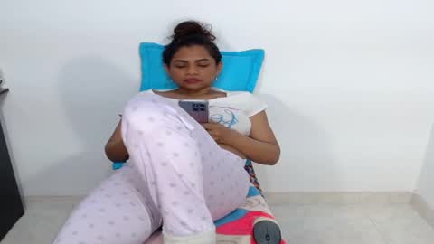 lady online show from February 3, 11:40 pm