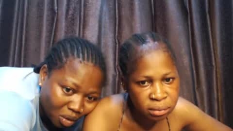 sexylila online show from April 24, 12:30 pm