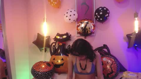Ladywawy  online show from October 21, 3:38 pm