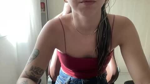 lailayourangel online show from December 1, 6:21 pm