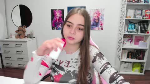 Kira online show from February 2, 8:19 pm