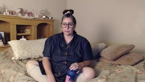 Naomi Rose online show from October 27, 1:45 am