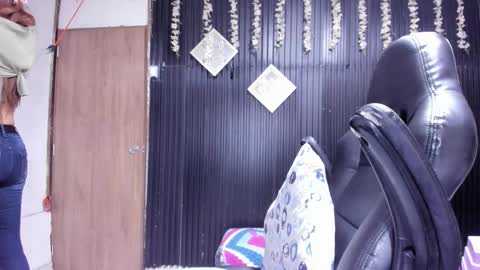  Sofi  online show from February 21, 12:17 pm