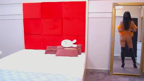 LanaBanner online show from November 18, 5:52 am