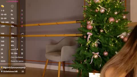 lana_ellie online show from December 17, 8:40 am