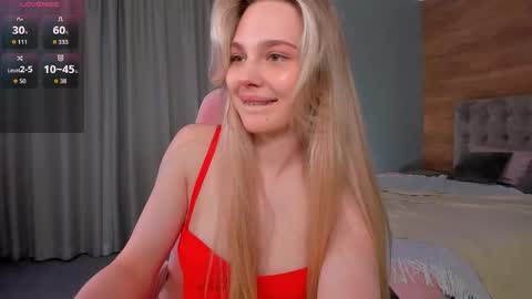 Lana online show from May 31, 6:09 pm