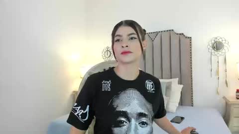 Lana online show from November 4, 8:03 pm