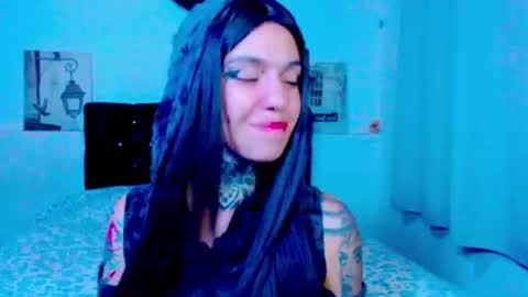 LANNIE   online show from June 11, 2:53 am