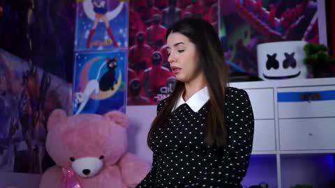 Lara online show from February 23, 6:50 pm