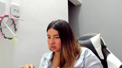 Lara online show from May 23, 1:15 am