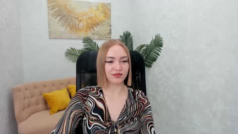 larakrein online show from January 9, 7:40 pm