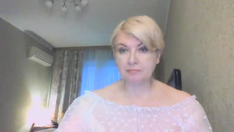 laramrs online show from April 6, 5:03 pm