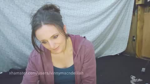 VinnyMacNDelilah online show from February 14, 2:33 pm