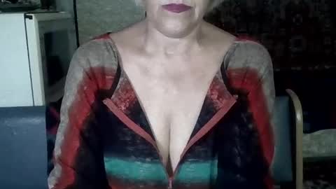 larisaq4ugo24 online show from June 19, 9:24 am