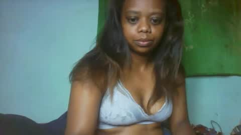 larissa645771 online show from March 1, 7:46 pm