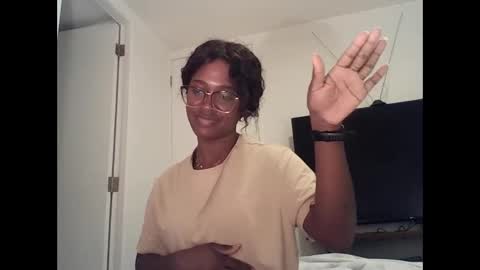 latina033 online show from October 26, 11:55 pm