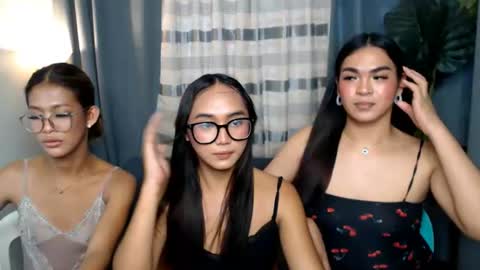 latina_kia online show from June 21, 6:28 am