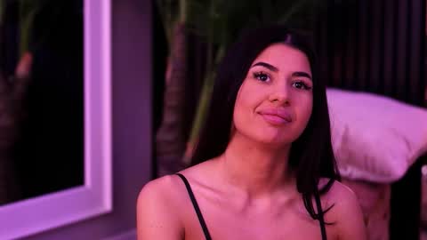 Latina online show from March 9, 6:00 pm