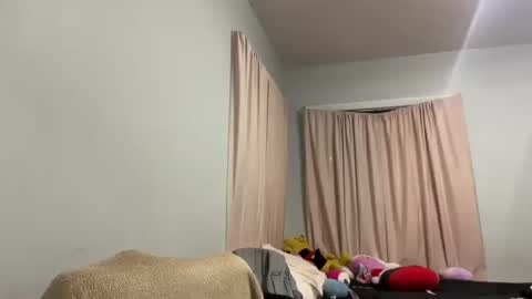 latinamamii1121 online show from September 21, 11:58 pm