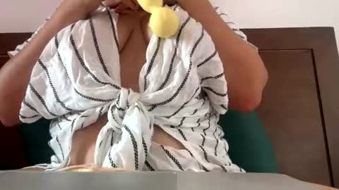 Latina Oil Princess online show from July 17, 9:02 am