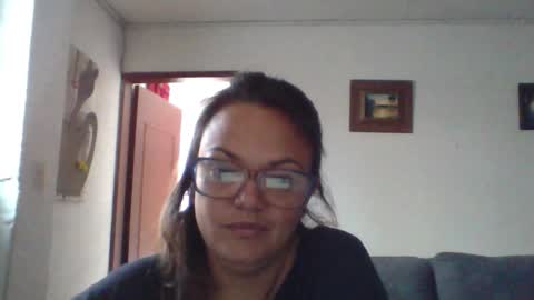 Laura online show from March 2, 2:02 pm