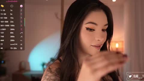 Snapshot of lau__1 chatting on February 21, 7:32 pm IG 1lau  1 X 1lau  1 online show from February 21, 7:32 pm