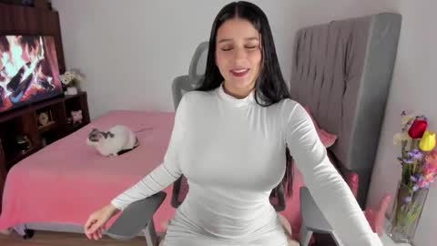 laura cruz online show from October 8, 4:06 am