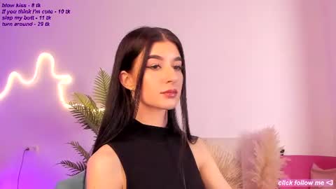 Laura online show from July 26, 10:17 pm