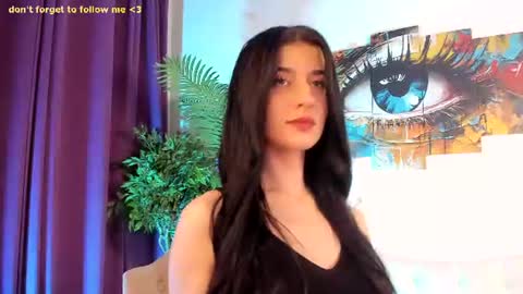 Laura online show from July 4, 8:27 pm