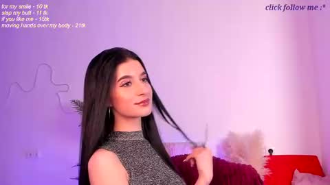 Laura online show from July 28, 8:52 pm