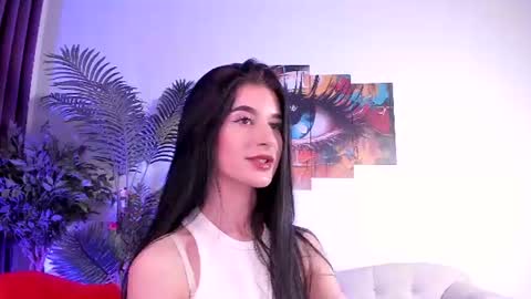 Laura online show from July 14, 8:24 pm