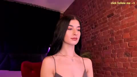 Laura online show from July 23, 8:39 pm