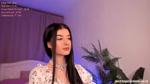 Laura online show from July 30, 8:21 pm