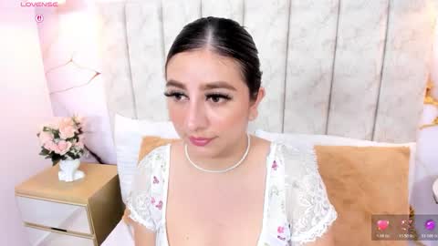 Laura Smith online show from February 24, 10:08 pm