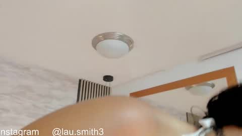 laura online show from November 24, 6:43 pm