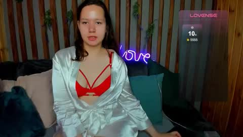 Laura online show from September 29, 9:14 am