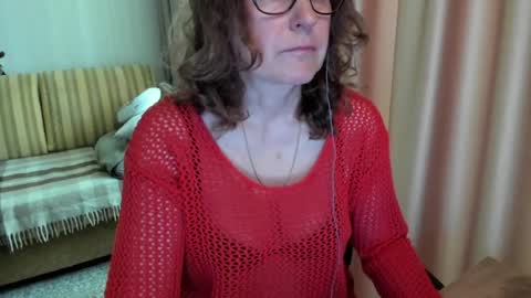 Lauraoven1 online show from June 5, 7:25 am
