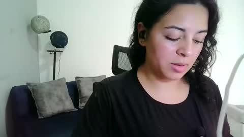 laurenhot94 online show from February 27, 9:14 pm