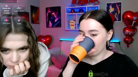 Laure online show from February 24, 1:54 pm