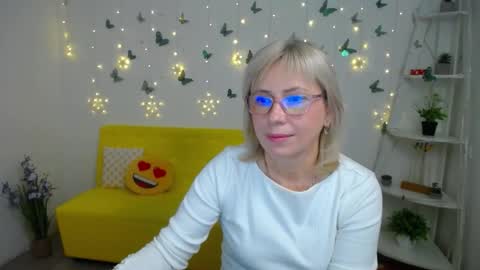 Lauren online show from March 9, 6:16 am